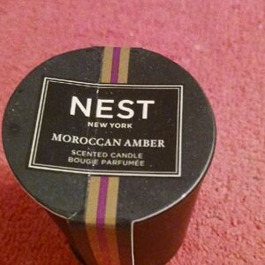 NEST Fragrances Moroccan Amber Candle - Black with Gold and Purple Accents